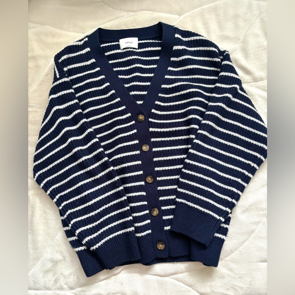 Aritzia cardigan
